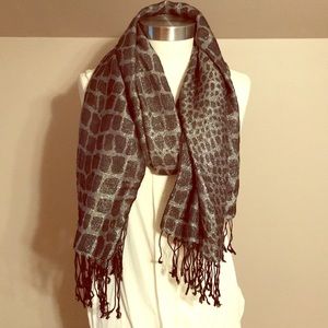Black and silver scarf